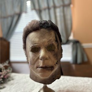 Michael Myers mask